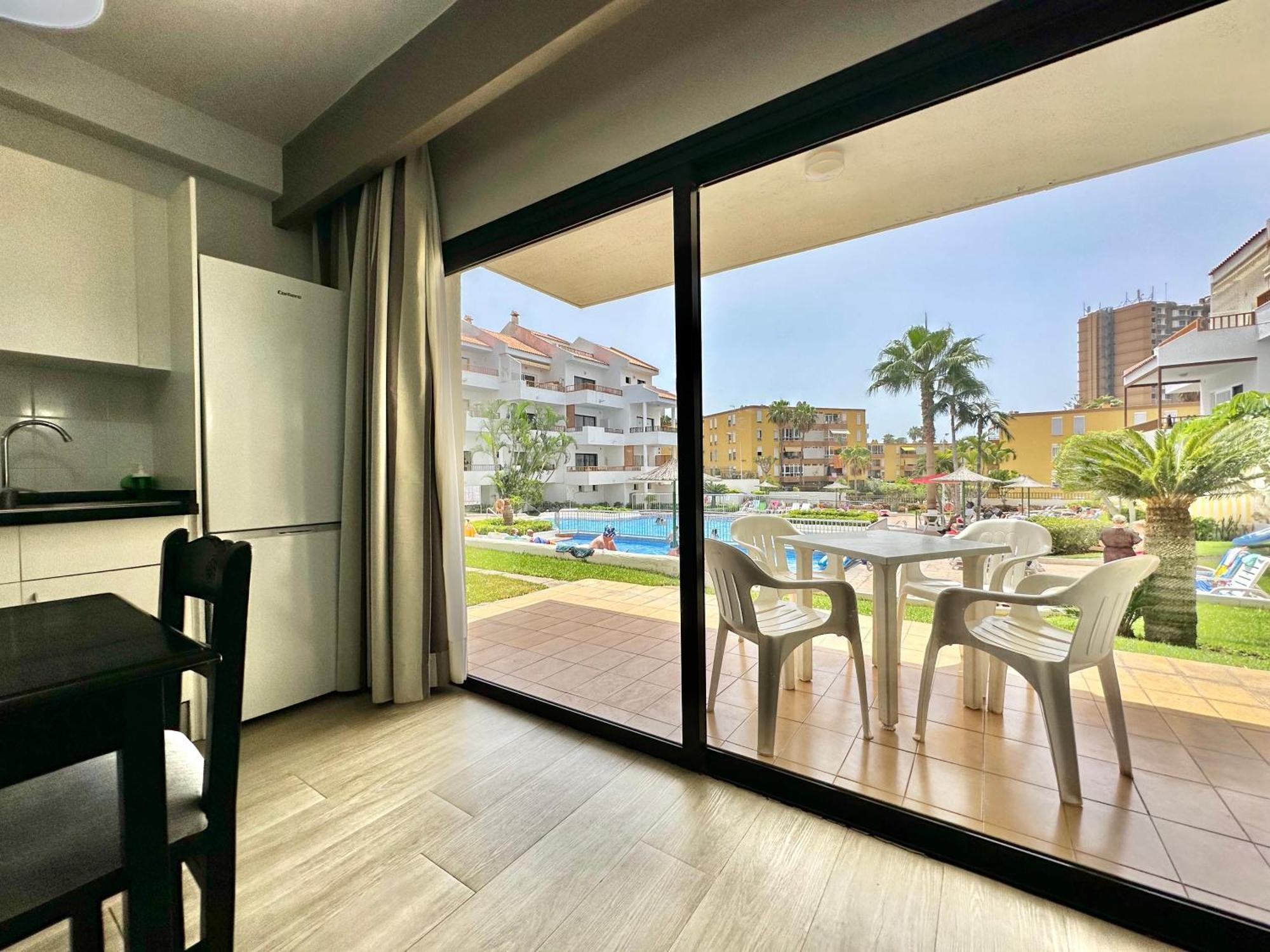 Pool Views Terrace Los Cristianos (Tenerife) Exterior foto